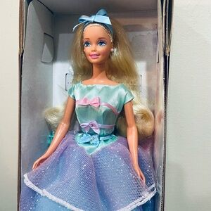 1997 Mattel Spring Tea Party Barbie Doll 3rd in Series NRFB
